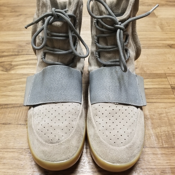 ADIDAS YEEZY BOOST 750 Light Grey/Gum SIZE 12 - Picture 3 of 12